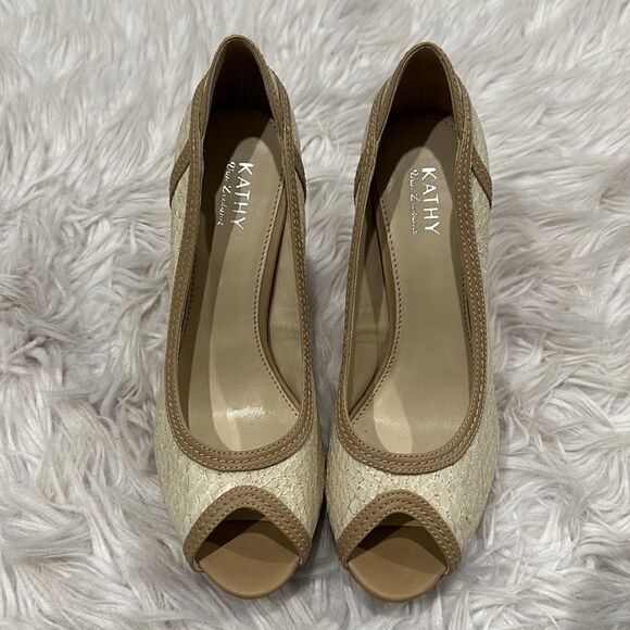 Kathy Van Zealand Dear Snakeskin Peep Toe Heels Sz 9 - Picture 2 of 16